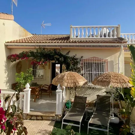 بيت للعطل Casa La Pajarera *